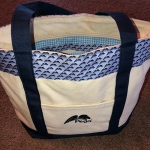 Vineyard Vines classic tote